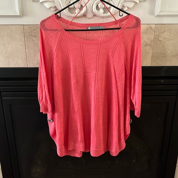 3/4 sleeve linen Top - Picture 1 of 5